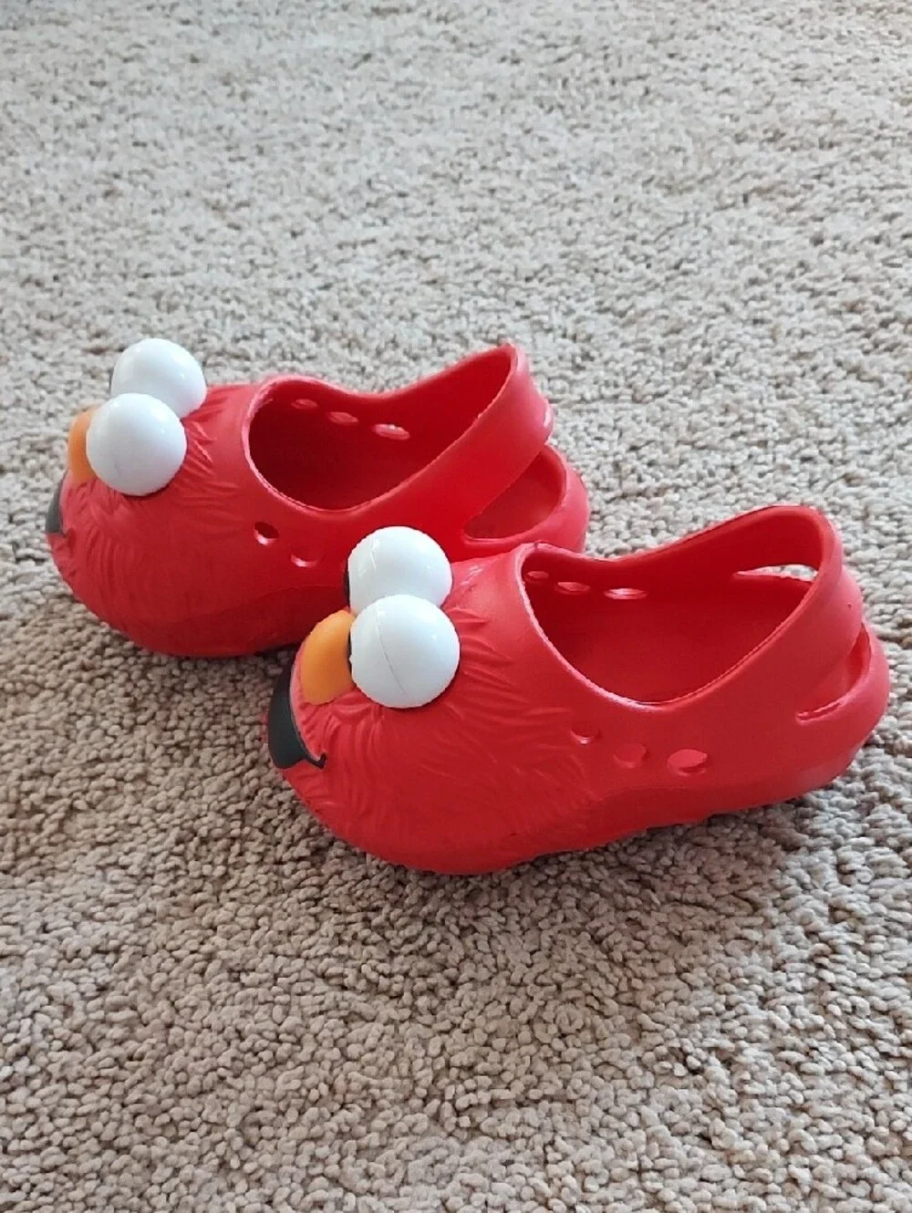 Sesame Street Elmo Red Kids Character Clogs with Orange Nose